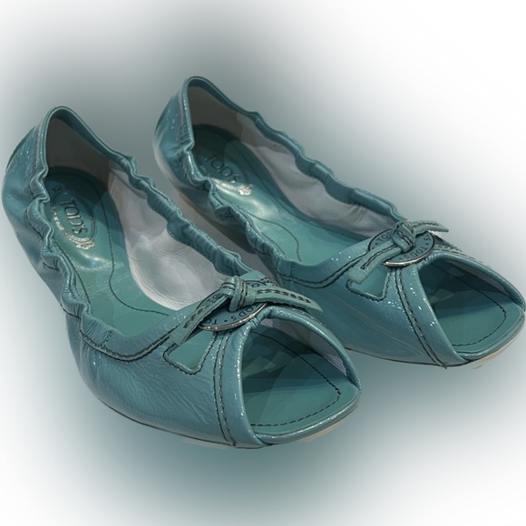 Tod’s Turqoise Patent Leather Ballet Flats - Picture 1 of 2